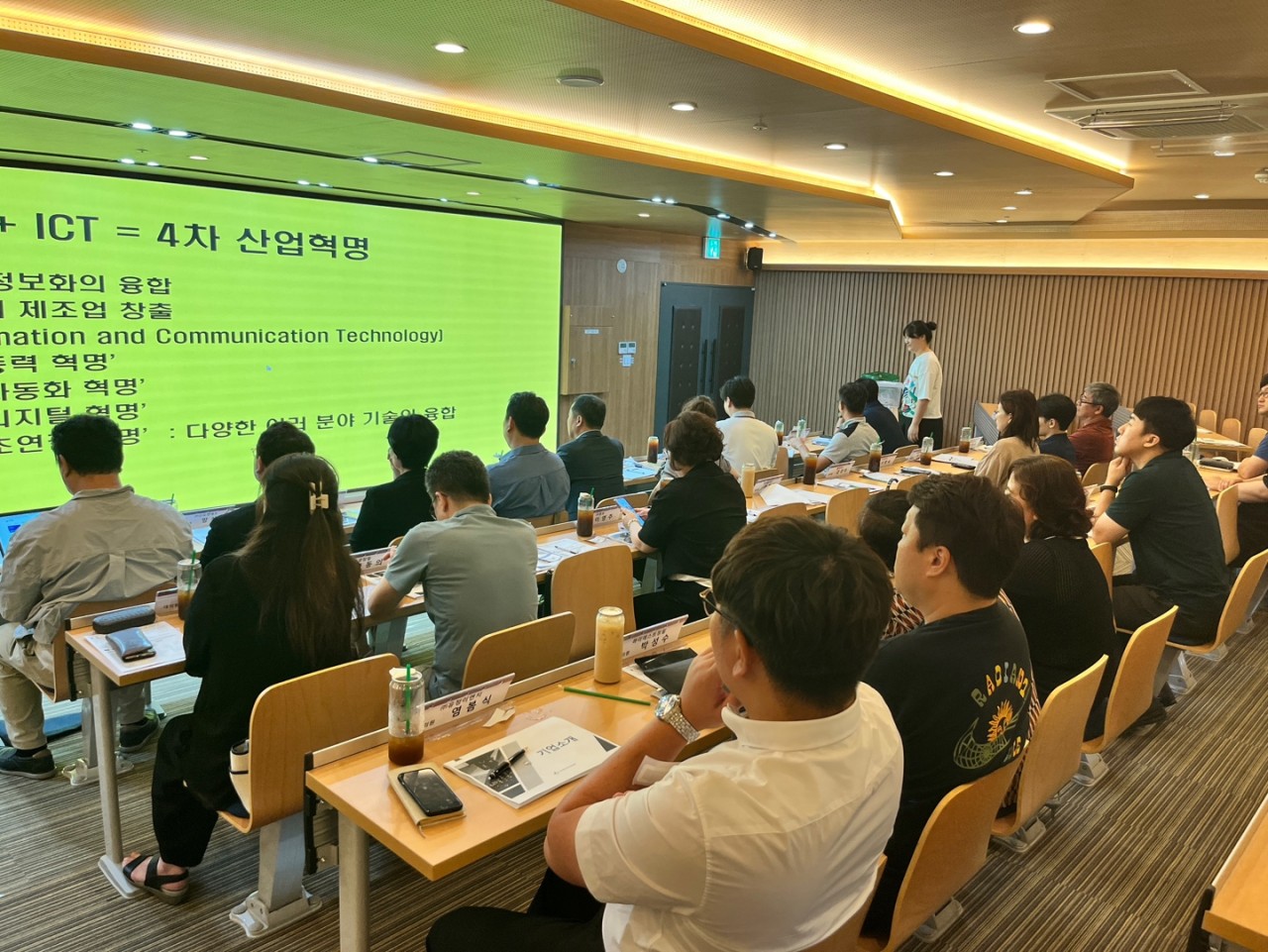 (사)시흥시소부장경영인협회_사진_20240725_9.jpg (사)시흥시소부장경영인협회_사진_20240725_9.jpg